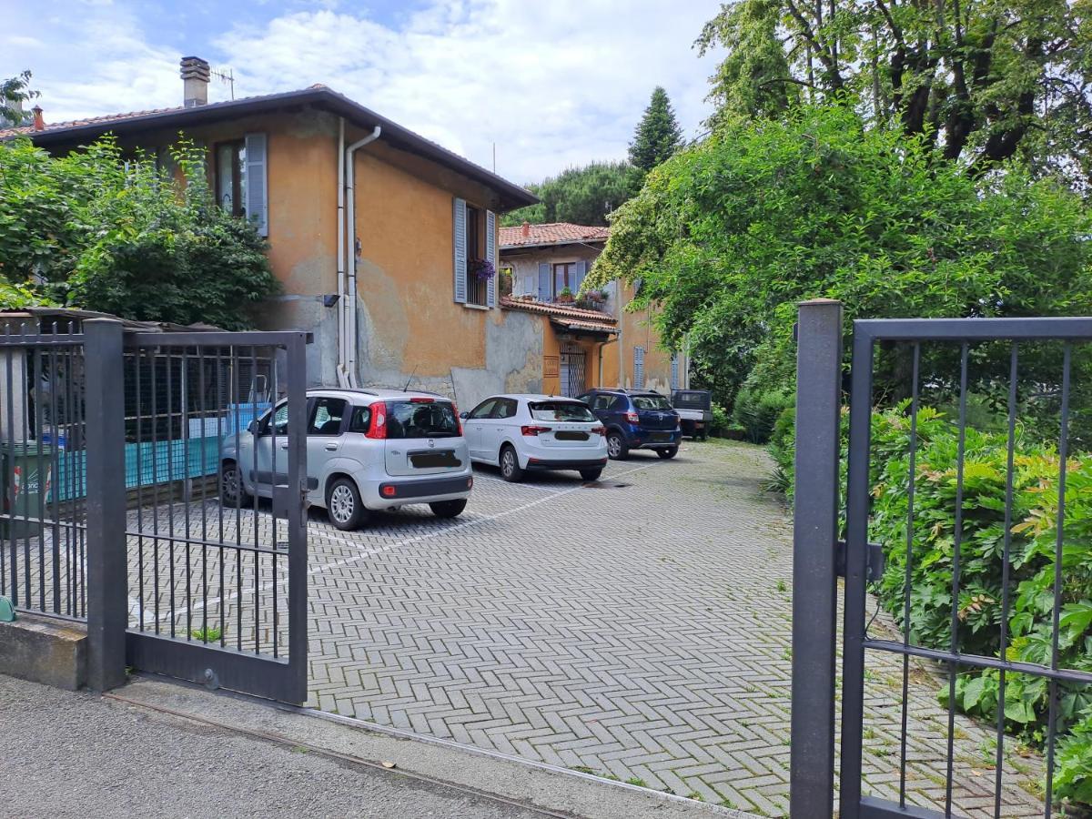 Gabbinoholidayhome Appartamento In Suggestiva Corte Como Eksteriør bilde